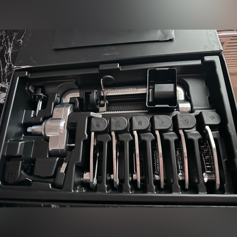 Kitchen Aid 7 blade set spiralizer, core and peel